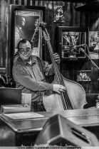 Bob over the shoulder of Jean Cyr