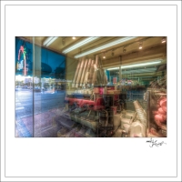 In-Through-the-Looking-Glass-Miami12