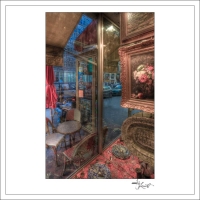 In-Through-the-Looking-Glass-Paris-07