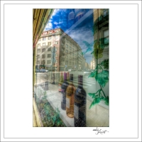 In-Through-the-Looking-Glass-Prague-05