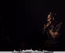 Jim Zeller performiong at the CD launch for "Cirucs"