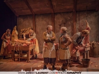 The Gut Girls 1-0053