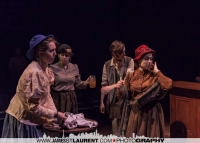 The Gut Girls 1-0329