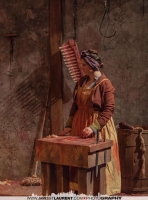 The Gut Girls 1-0737