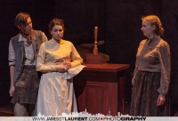 The Gut Girls 1-0947