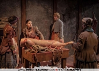 The Gut Girls 2-0435